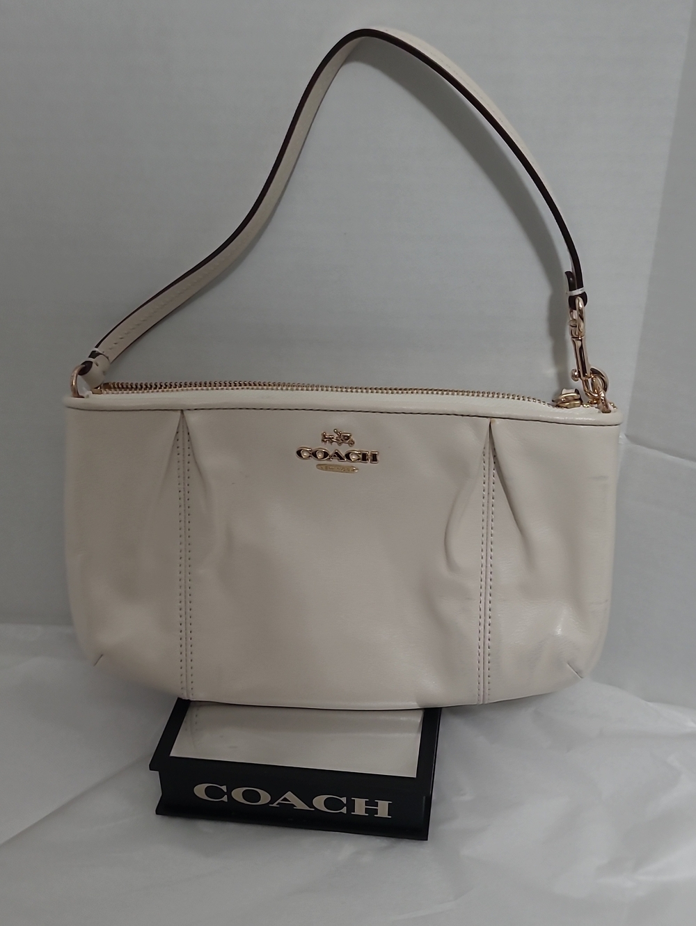 Coach Collette Cream Leather Wristlet with Gold Hardware